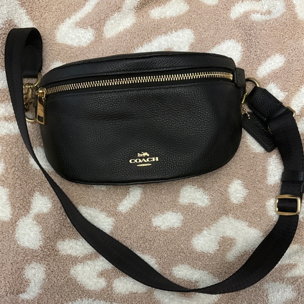Coach Black Pebbled Leather Crossbody Belt Bag with Gold Hardware authentic